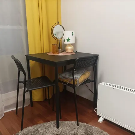 Solidarnosci155guestrooms Vandrerhjem *