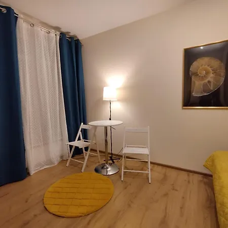 Solidarnosci155guestrooms Hostel