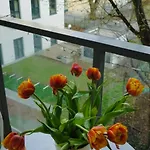 Solidarnosci155guestrooms Хостел