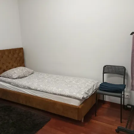 Solidarnosci155guestrooms Albergue *