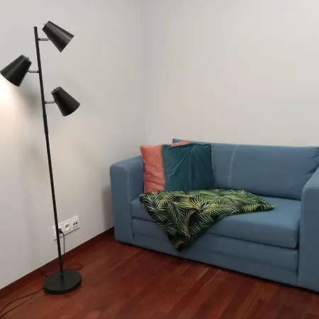 호스텔 Solidarnosci155guestrooms *