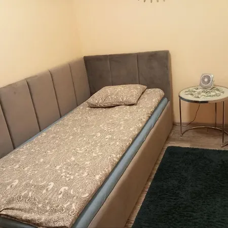 호스텔 Solidarnosci155guestrooms