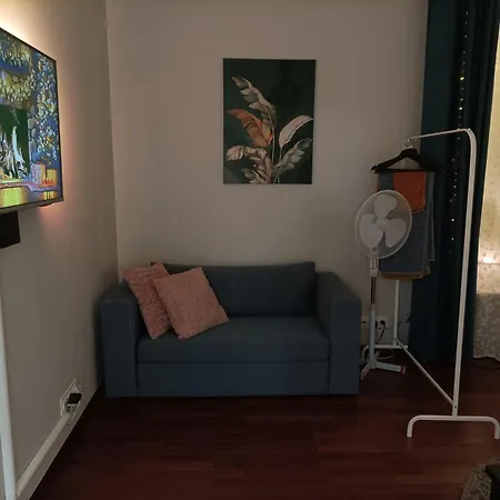 Solidarnosci155guestrooms Хостел Варшава