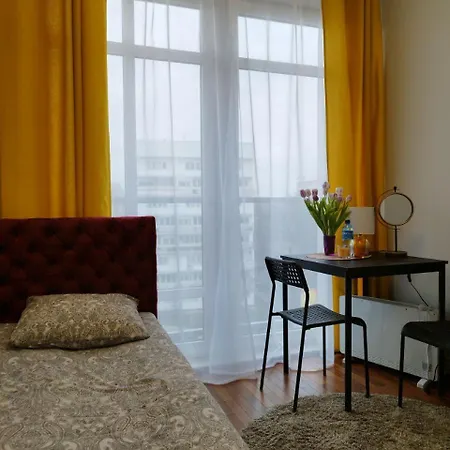호스텔 Solidarnosci155guestrooms *
