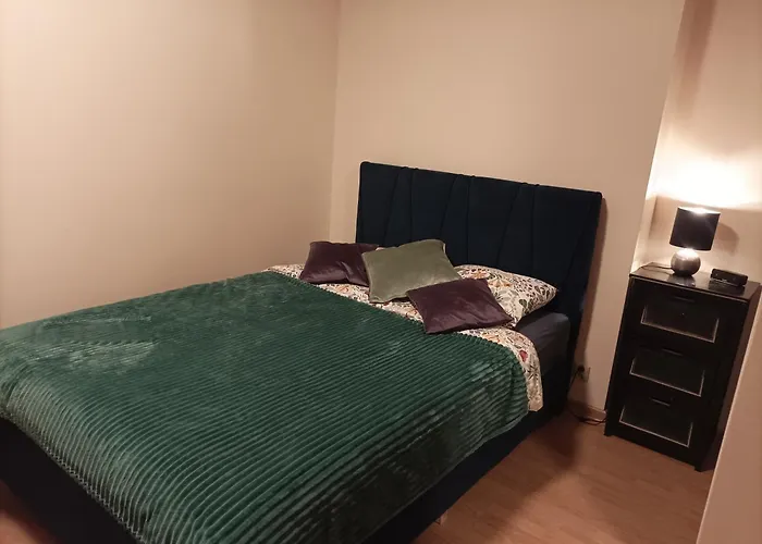 Solidarnosci155guestrooms Hostel