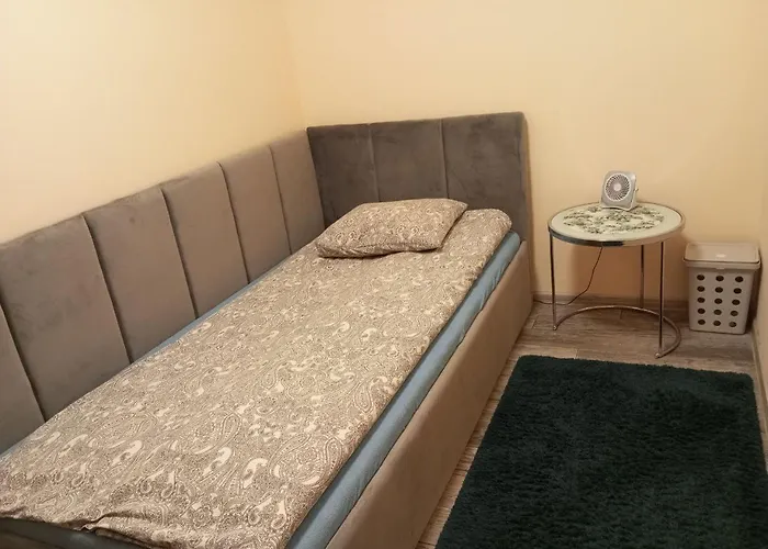 Хостел Solidarnosci155guestrooms