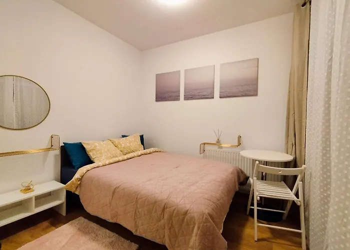 Solidarnosci155guestrooms Варшава