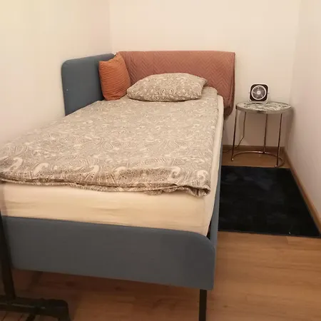 Solidarnosci155guestrooms * Warschau