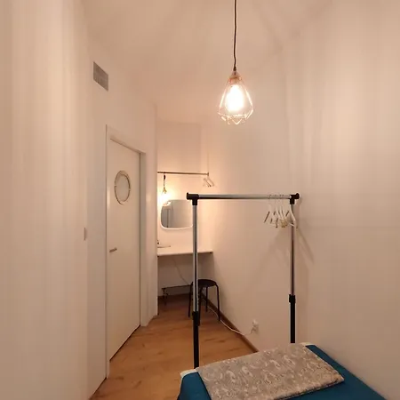 Solidarnosci155guestrooms Hostel Βαρσοβία