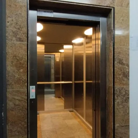 Solidarnosci155guestrooms Βαρσοβία